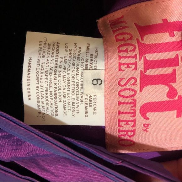 Maggie Sottero purple with crystal accents laces for fugue flattery Prom size 6 - Picture 5 of 8